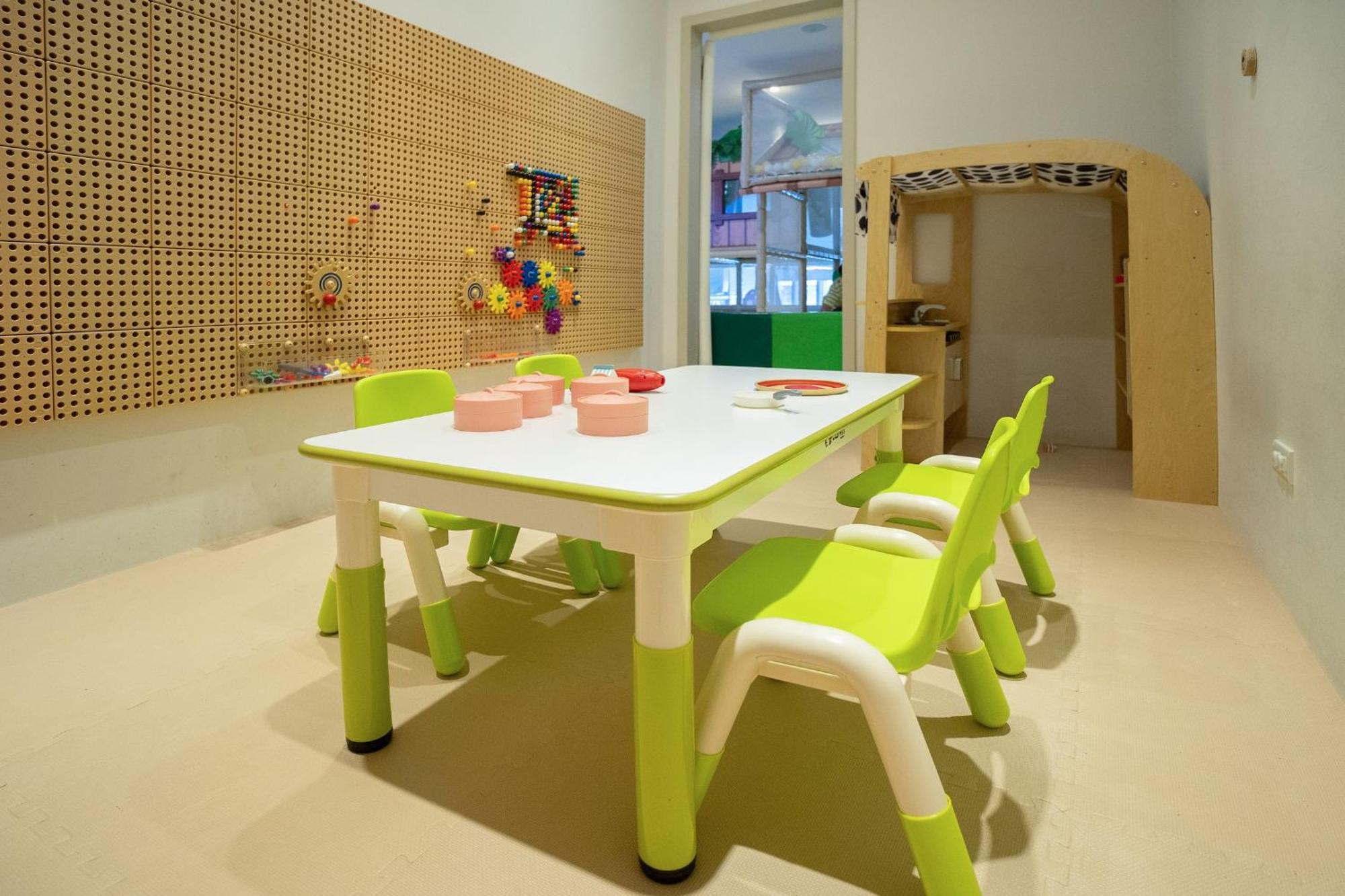 Check Inn Magi Kids Hotel Лодун Экстерьер фото