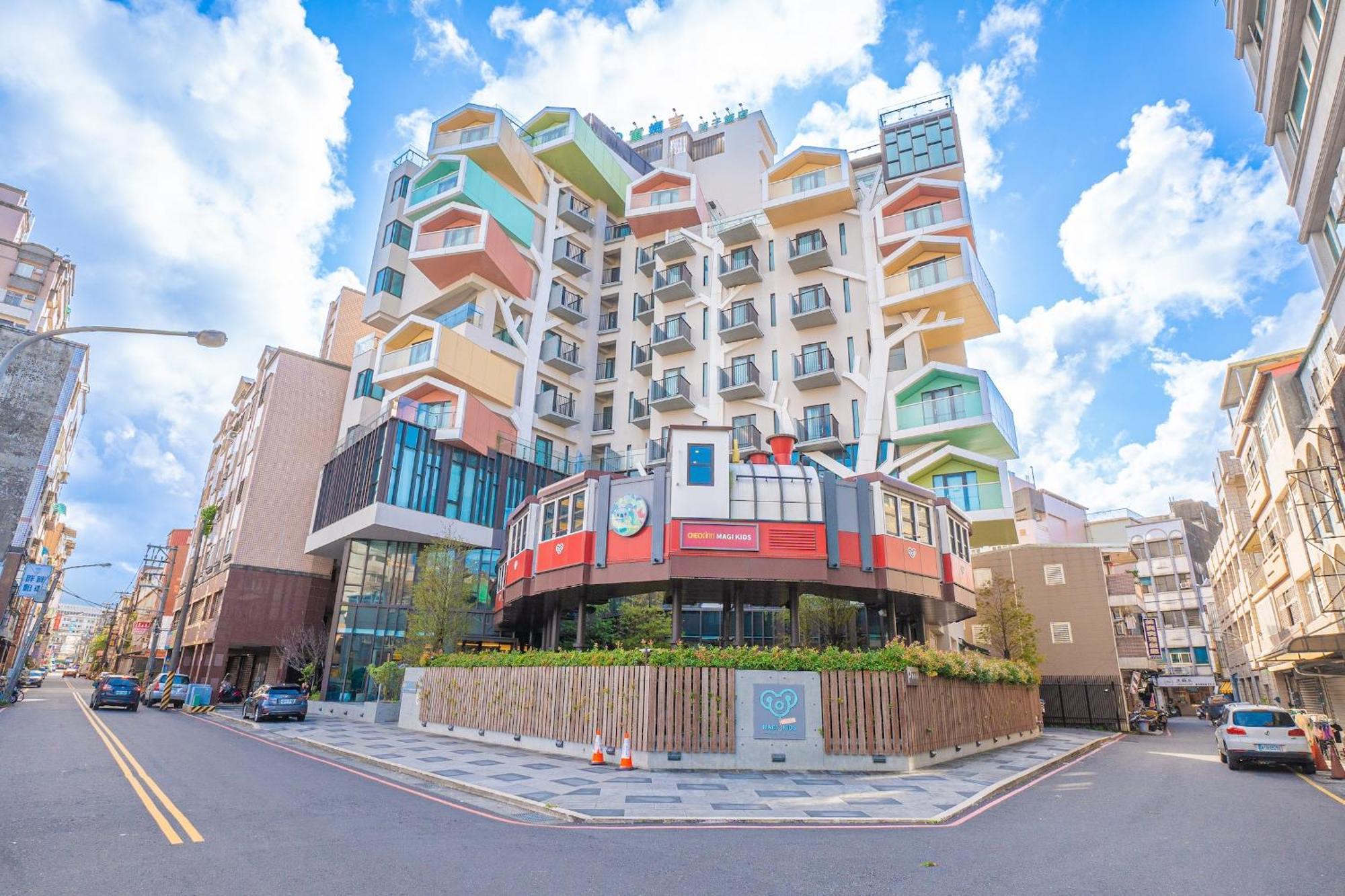 Check Inn Magi Kids Hotel Лодун Экстерьер фото
